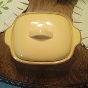 WMG Vintage Casserole Dish
